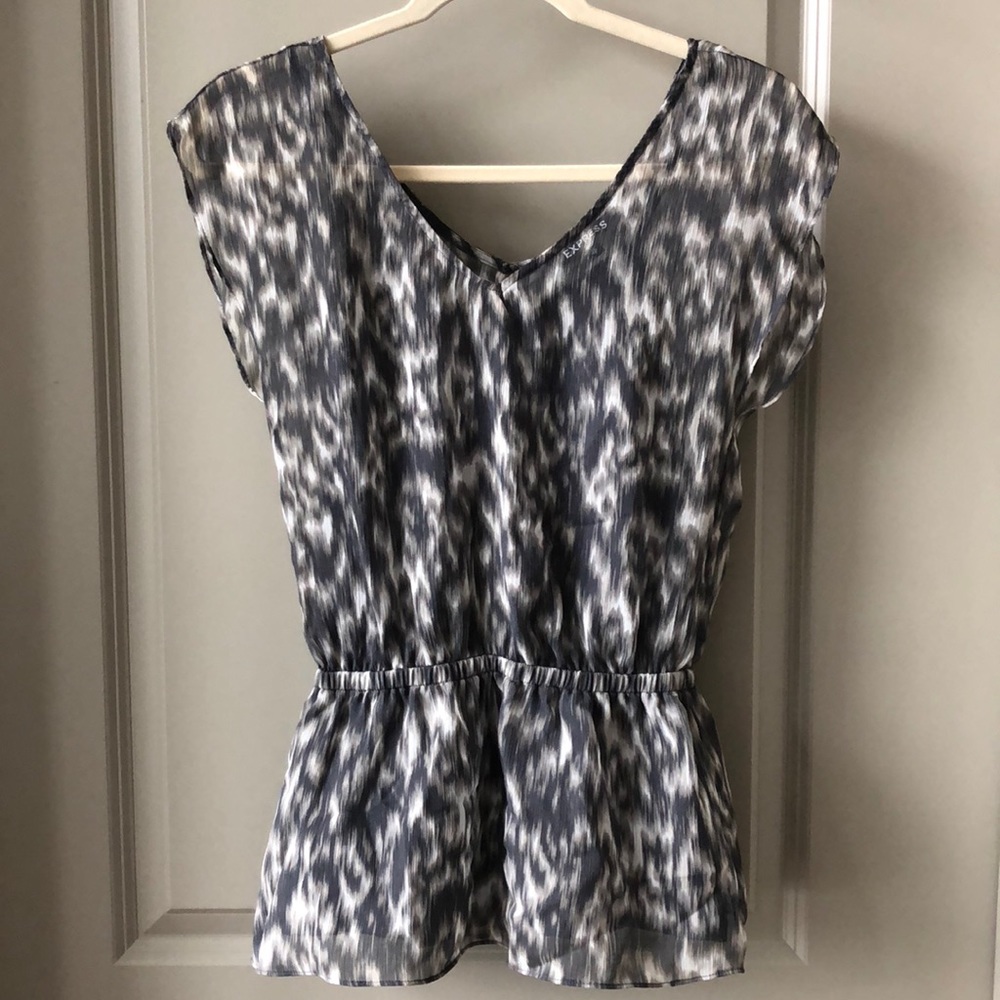 Peplum, printed v-cut blouse